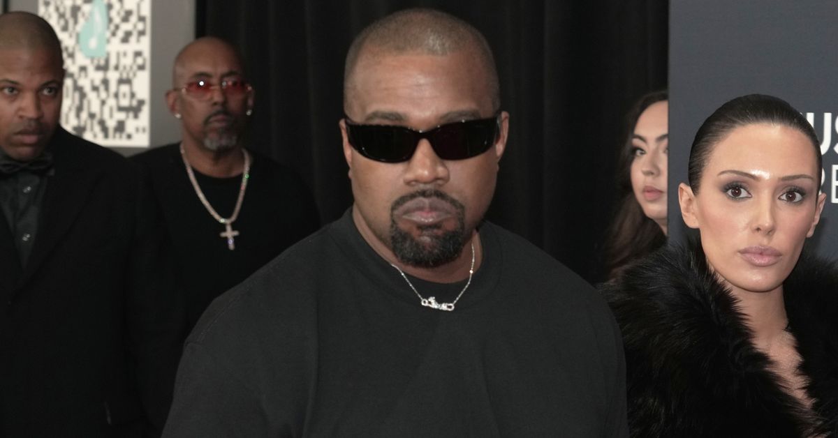 Kanye West weighs in on Musk-Trump split