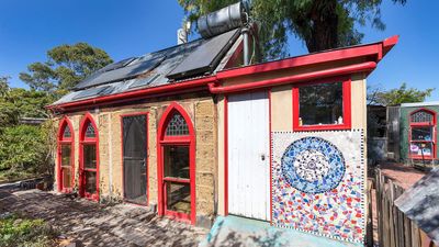Melbourne Eco Cottage Cost 10k To Build And Lists With 2 5
