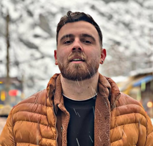 Erfan Soltani teria negado assistência jurídica e sua família também foi proibida de visitá-lo.