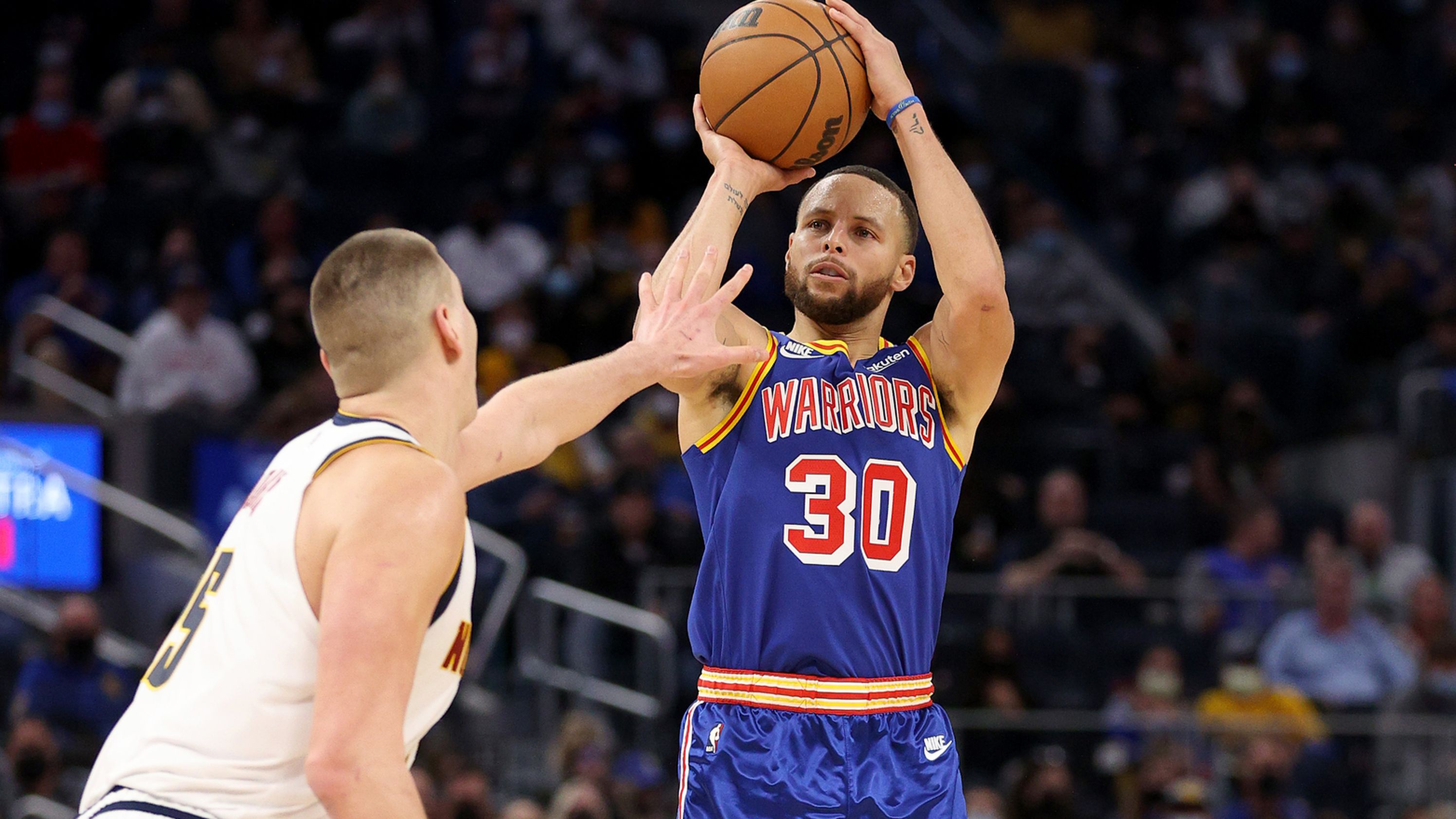 Steph Curry becomes first player to hit 3000 three-pointers in the NBA