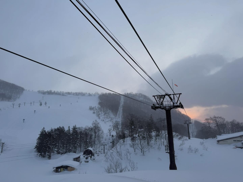 Current conditions at Tsugaike Mountain resort.