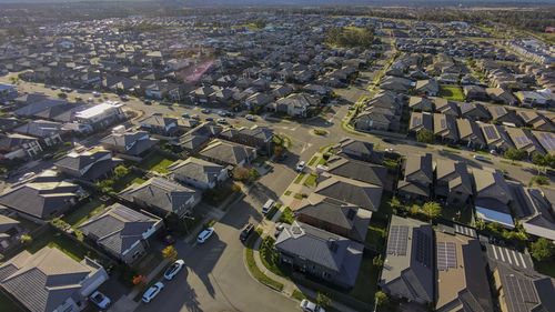 Sendikalar, kiracılara verilen vergi indirimlerinin Avustralyalı işçilere zarar verdiğini söylüyor.