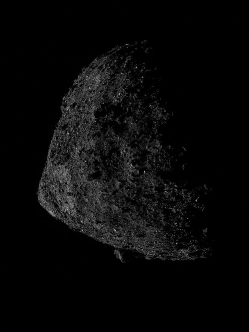 Daredevil spacecraft manoeuvred itself into a new orbit just less than 700 meters above the asteroid's surface. NASA/Goddard/University of Arizona