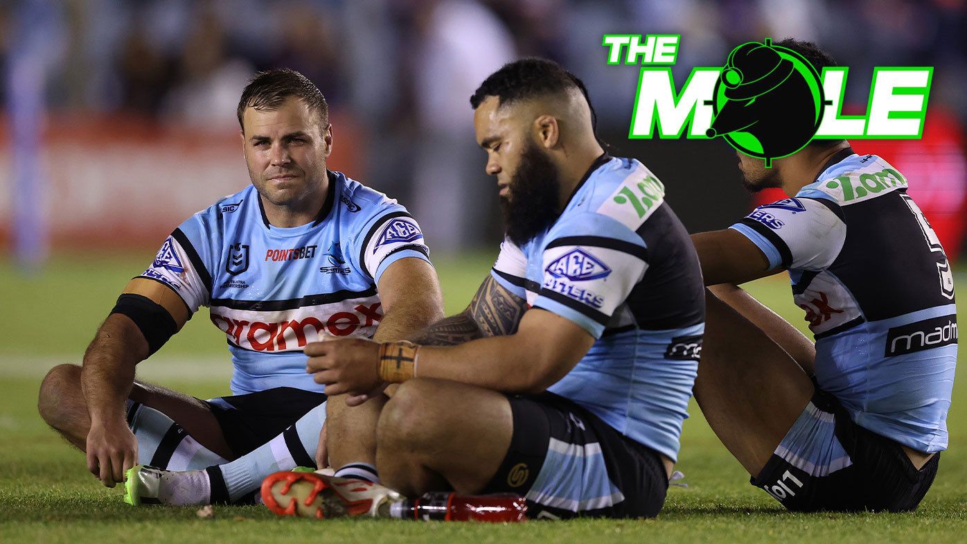 Wade Graham and the Cronulla Sharks players in disappointment after the elimination final loss to the Roosters