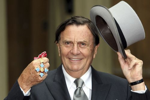 Barry Humphries dies aged 89 at St Vincent's Hospital Sydney