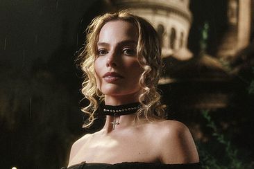 Margot Robbie attends the Hurlevent / Wuthering Heights at Paris Sacré-Coeur on February 02, 2026 in Paris, France. 