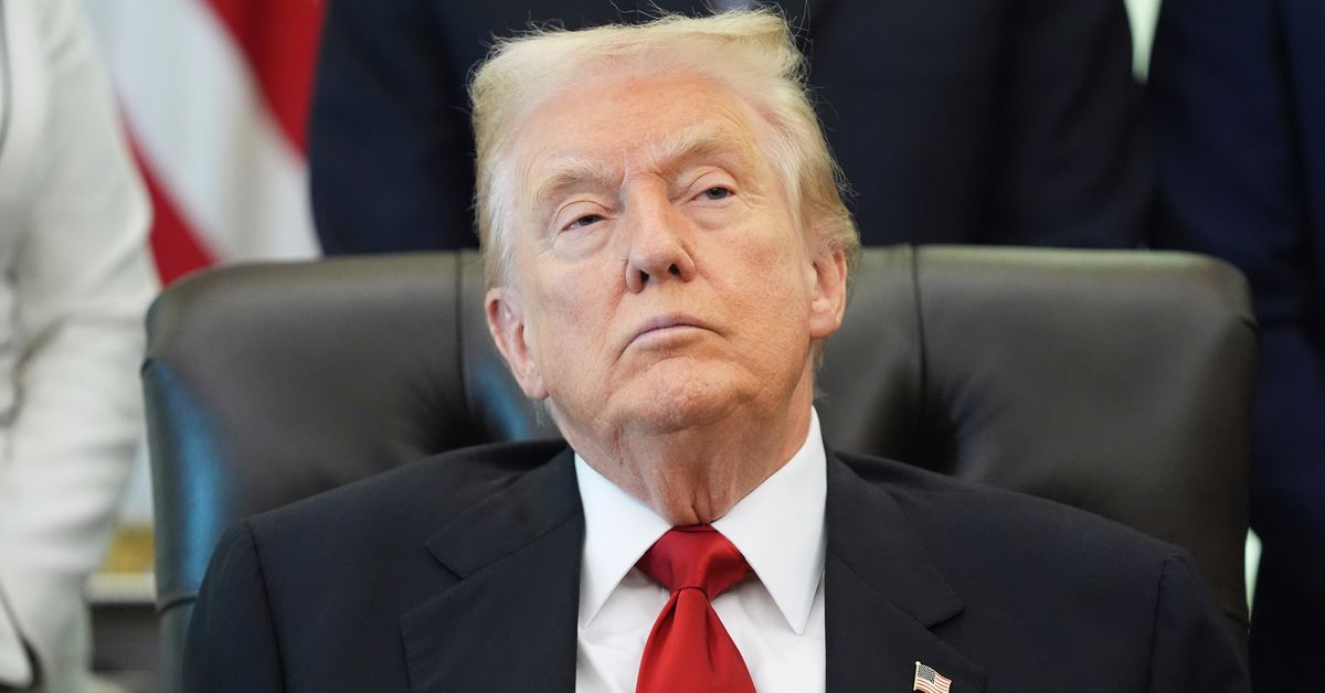 Moderate Democrats take first step toward ending US government shutdown