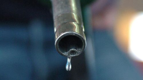 Motorists get petrol for 14.9 cents per litre after Perth pump mistake