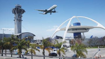 6. Los Angeles International Airport (LAX): Connectivity index: 257. Dominant carrier: American Airlines (21% share).