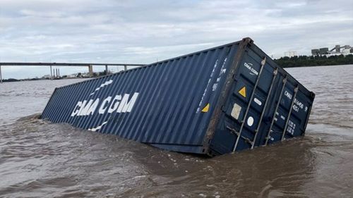 Maritime NSW cleans up after floodwaters on Hawkesbury River