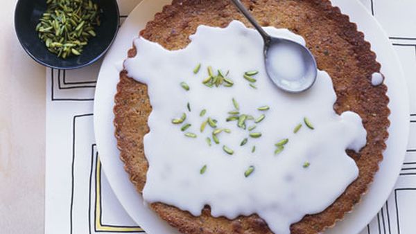 Pistachio and saffron cake with yoghurt glaze