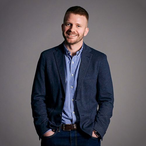 Um ex-líder trabalhista que se tornou chefe da mineração morreu após ser supostamente agredido em Perth, disse sua família. Tim Picton, 36 anos, teria sido atacado logo depois do Natal na cidade.