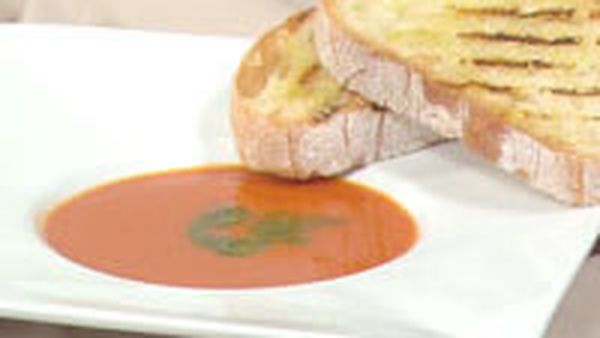 Roasted capsicum soup