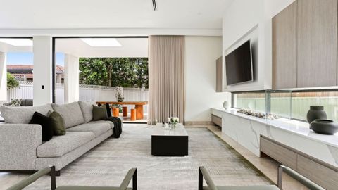 Real estate property Sydney auction buyer house luxury living room