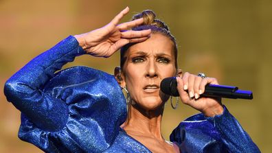 Céline Dion, singing, concert, on stage