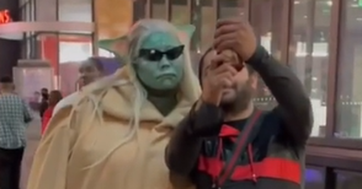 Lizzo dresses as Baby Yoda for Halloween, gives cameras Jedi hand wave