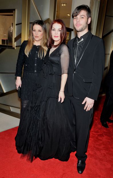 Lisa Marie Presley, Priscilla Presley, Navarone Garibaldi