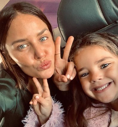 Jodi Anasta and daughter Aleeia selfie