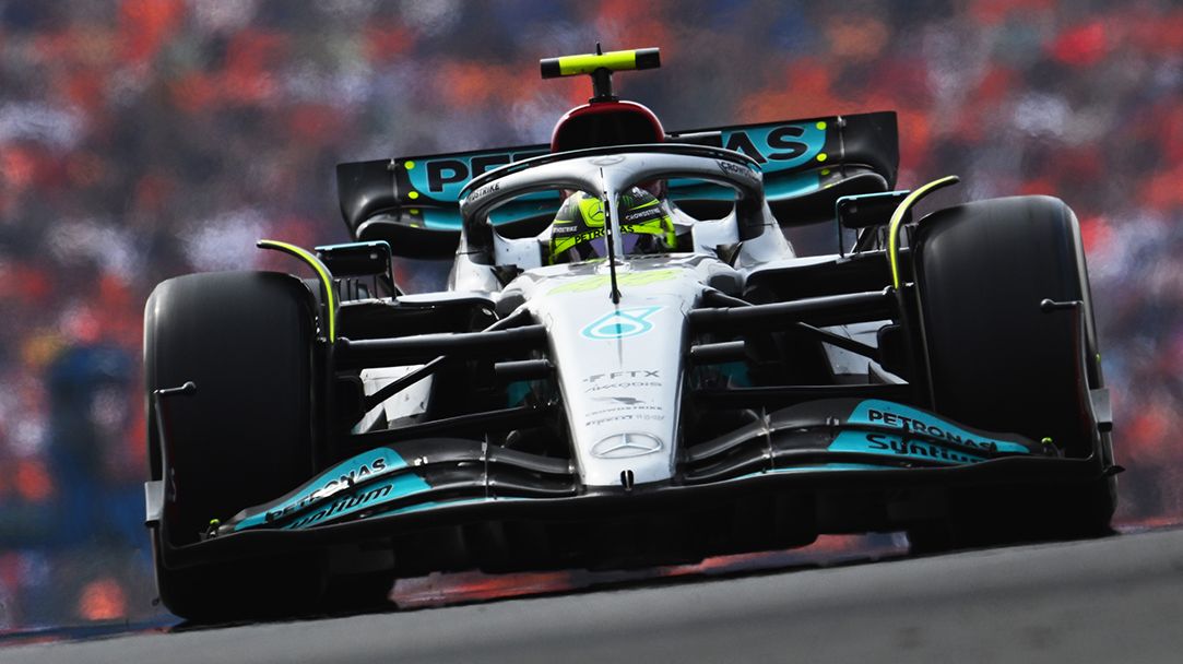 Lewis Hamilton accused his team of costing him the Dutch Grand Prix.