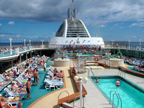 Shine Lawyers is investigating a class action on behalf of people who took cruises on the Sun Princess in late 2016 and early 2017. (AAP)