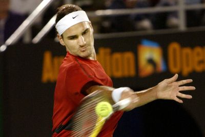 Federer's first AO finals berth nears