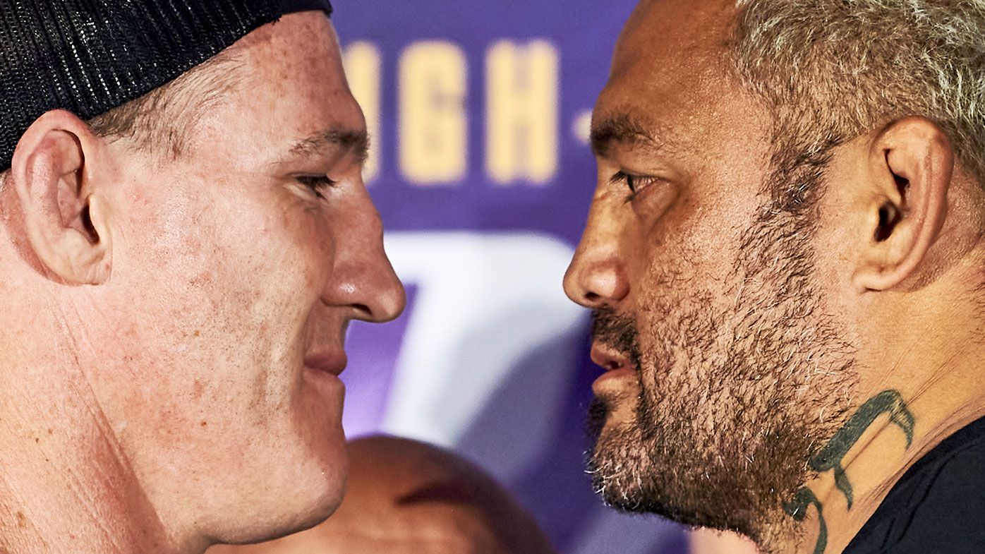 Paul Gallen survives brutal Mark Hunt blows in unanimous points win