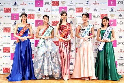 Karolina Shiino (center), the winner of Miss Nippon 2024, poses with other contestants at the pageant in Tokyo, Japan, on Jan, 22.