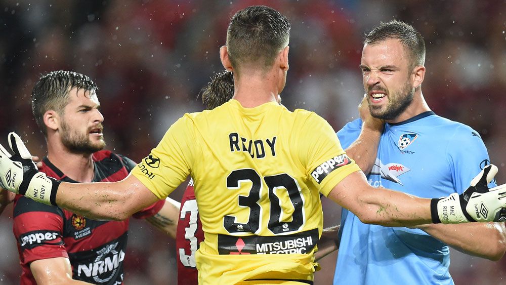 Sydney FC hold Wanderers to 1-1 draw