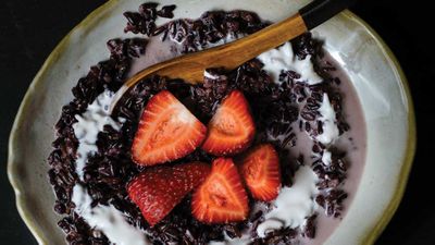 Recipe: <a href="http://kitchen.nine.com.au/2017/02/17/07/39/black-sticky-rice-pudding-with-strawberries" target="_top">Black sticky rice pudding with strawberries</a>