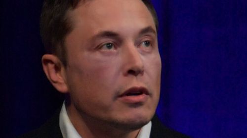 Elon Musk accidentally tweeted out his mobile number