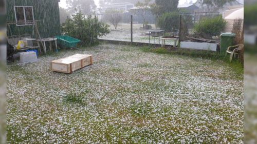 Severe storm dumps hail west of Brisbane