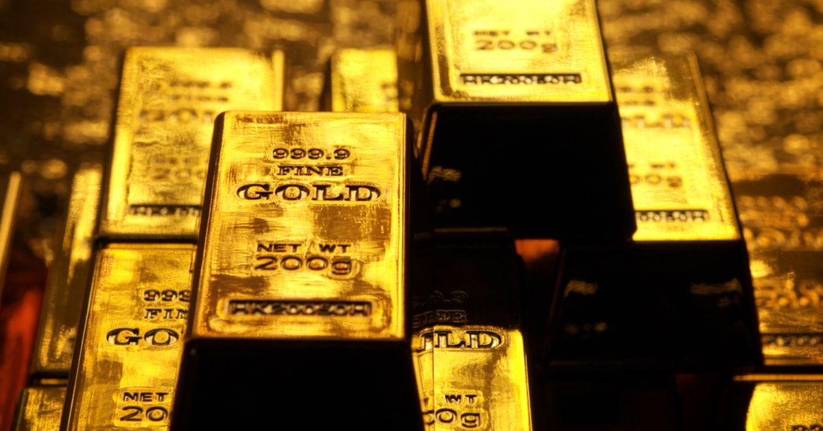 The price of gold just hit a new record high amid global tensions
