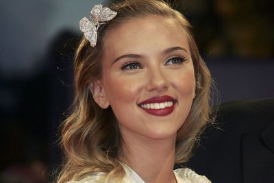 Scarlett Johansson, curves are still in.<br/><br/><a href="http://www.lifestyle.ninemsn.com.au/NokiaN9">Win a Hayman Island Getaway!</a><br/>Enter a beautifully simple competition to win a trip for two to Hayman Island or one of 20 $100 Ticketek vouchers.  All thanks to the Nokia N9.<br/><a href="http://www.lifestyle.ninemsn.com.au/NokiaN9">Enter now!</a>