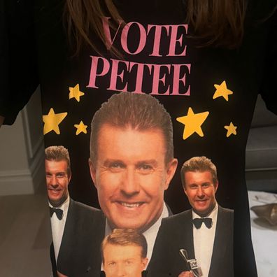 Jessica Rowe and Giselle Overton "Vote Petee" shirt