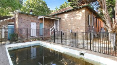 Derelict house for sale auction market