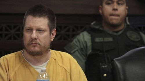 Jason Van Dyke (left) in court.