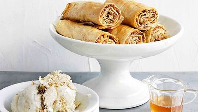 <a href="http://kitchen.nine.com.au/2016/05/16/17/59/baklava-fingers-with-honey-syrup-and-halva-icecream" target="_top">Baklava fingers with honey syrup and halva ice-cream<br>
</a>