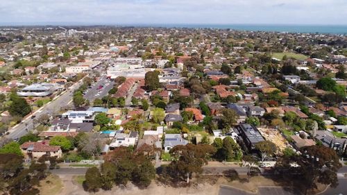 New home loans offer bonuses for parental assistance.