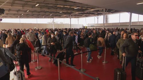 Long lines at Sydney Airport Monday 15 August