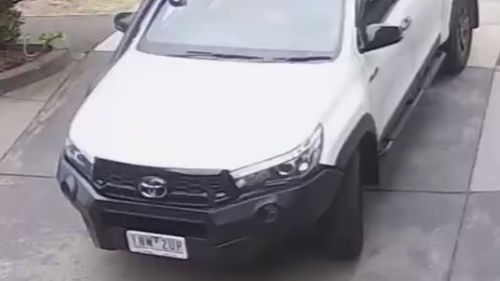 Hunt for white utes after Melbourne shooting 