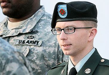 Which publisher did Chelsea Manning leak classified US files to?