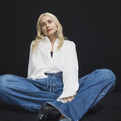 Tessa James for the 2025 Witchery White Shirt campaign with the Ovarian Cancer Research Foundation.