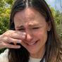 Jennifer Garner breaks down in tears as daughter graduates
