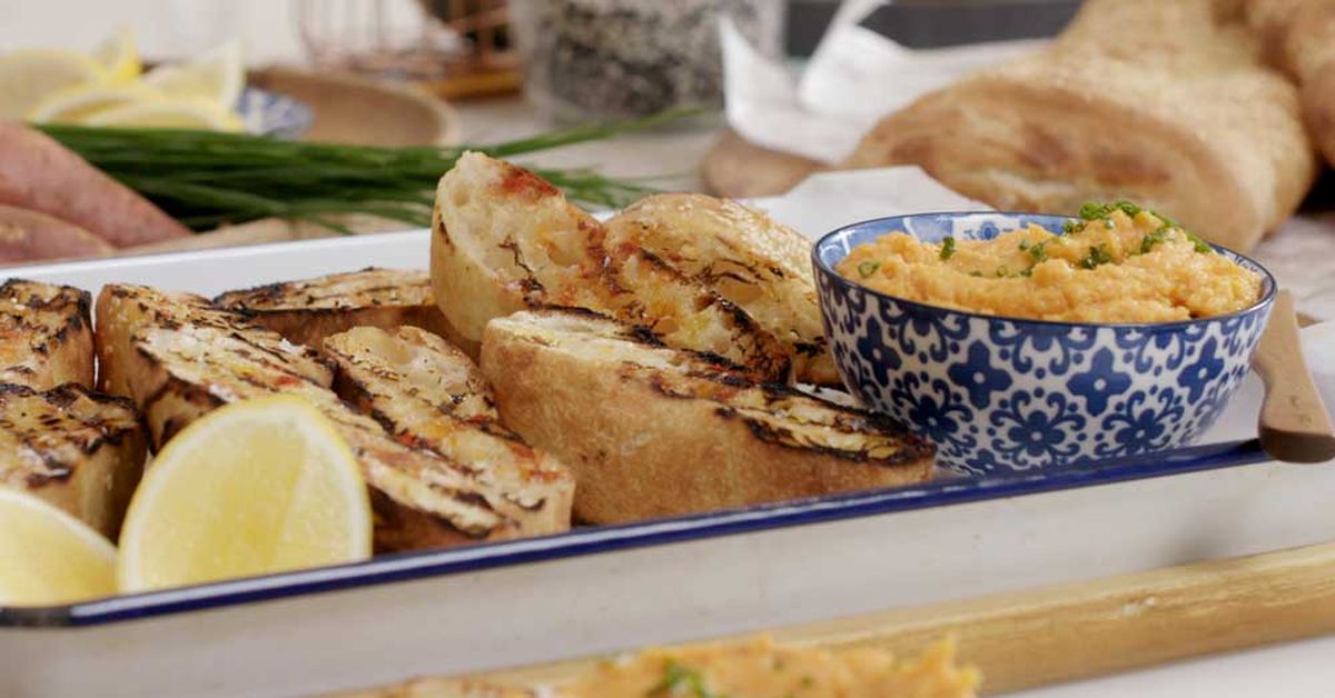 Easy sweet potato hummus with spiced grilled Turkish bread - 9Kitchen