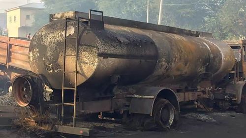 Власти заявляют, что не менее 80 человек погибли, а другие серьезно пострадали в результате взрыва нефтяного танкера недалеко от столицы Сьерра-Леоне.