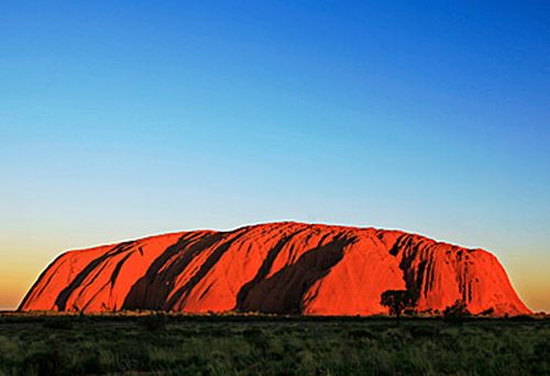 Uluru (Getty)