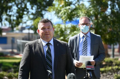 Dubbo NSW MP Dougald Saunders (left) and CEO of Western NSW Local Health District Scott McLauchlan (right) during a local COVID-19 update in Victoria Park, Dubbo, NSW. (Photo: Kate Geraghty)