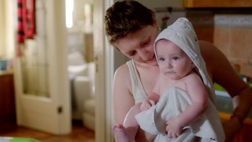 Victorian mum, Sarah Hawthorn was eight months pregnant with her first child when she caught last year’s deadly strain of influenza. (60 Minutes)