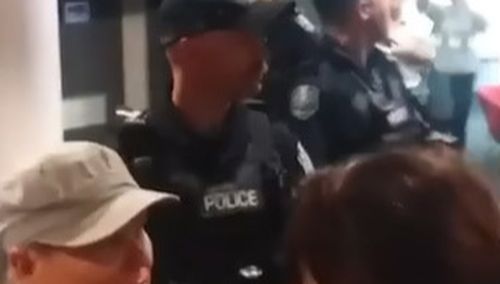 Police were forced to intervene in a South Australian council meeting after the mayor proposed declaring a climate emergency.The ﻿Onkaparinga Council council meeting was shut down last night after up to 200 people attended, including protesters.