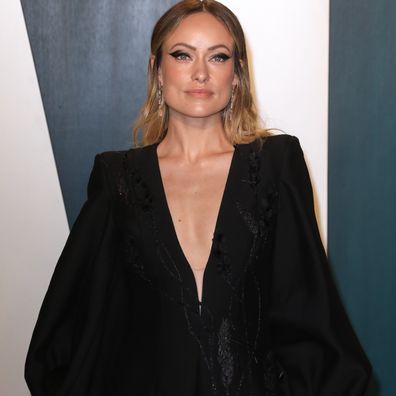  Olivia Wilde attends the 2020 Vanity Fair Oscar Party at Wallis Annenberg Center for the Performing Arts on February 09, 2020 in Beverly Hills, California.